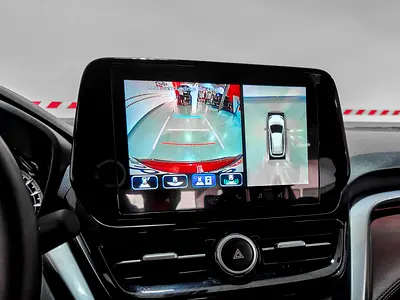 2025 Toyota URBAN CRUISER photo 12