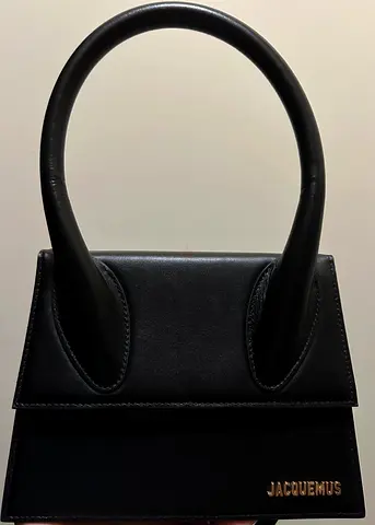 New Jacouemus black bag used once