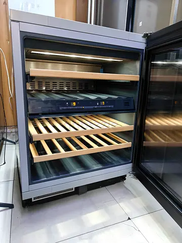 Built-in Miele Wine Cooler — Undercounter Wine Fridge in Excellent Condition