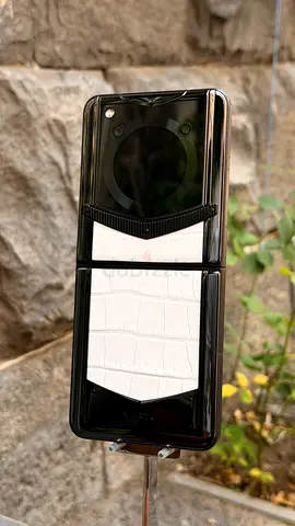 Vertu IronFlip White Crocodile ( Original )