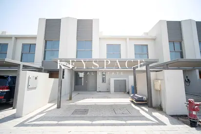 Contemporary Family Villa | Exceptional Community Living | Resale