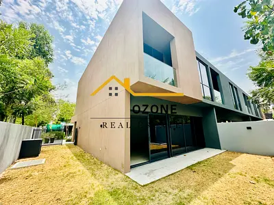 Beautiful Garden Corner Townhouse | One Cheque Payment