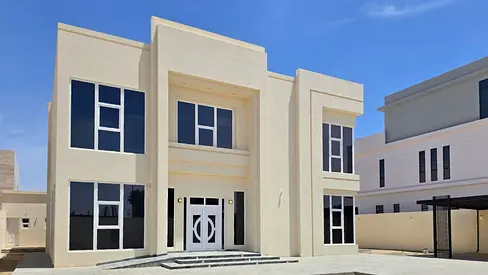 Brand New | 2 Living Rooms | Prime Location