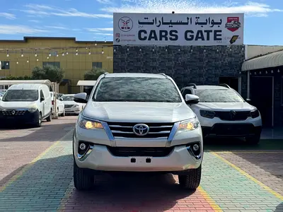 2020 Toyota FORTUNER 缩略图 3