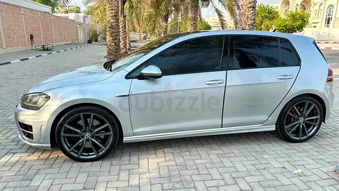 🚗 FOR SALE: 2016 Volkswagen Golf R  🔥 Price: AED 28,000  Looking for a powerful, well-maintained h