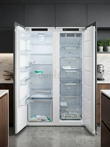 SMEG Brand New Latest Model Built-In Fridge Freezer