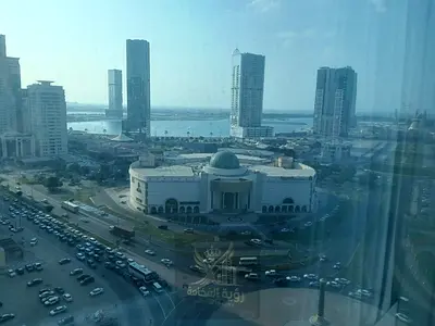 غرفتين وصاله في التعاون بمساحه 1816 قدم غرفه خادمه بدون موقف متأجره ب 54 الف اخر سنه للمستأجر السعر 800 الف نهائي
