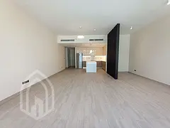ELEGANT|CLASSY LIVING|HUGE LAYOUT!!!