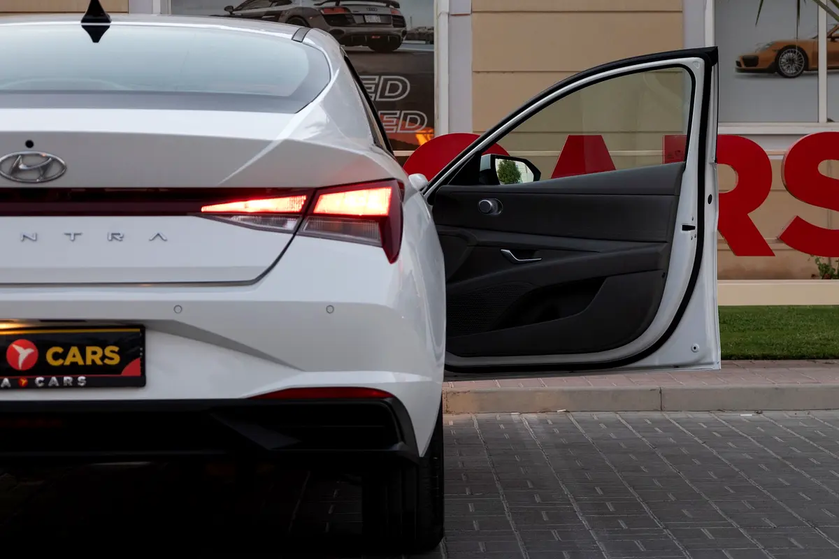 هيونداي إلنترا 2023