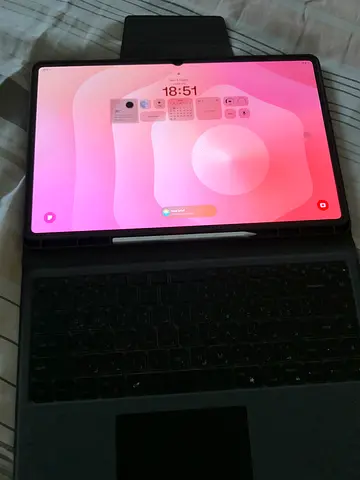 Samsung ultra 11 tablet with Keyboard - Brand new