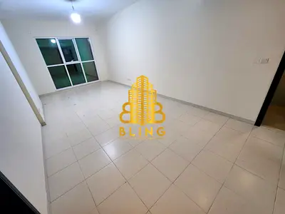 Alluring 1 Bedroom Apartment With Closed Kitchen & Spacious Saloon