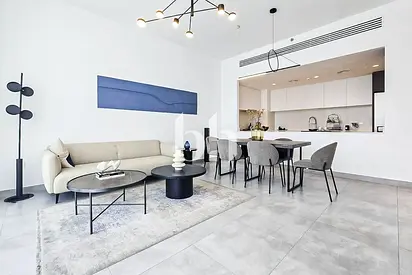 Large 2BR Apartment | Resale | Private Balcony