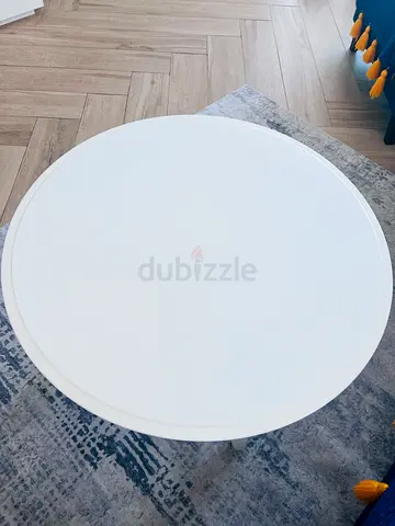 IKEA Round White Coffee Side Table - Minimal Modern Design