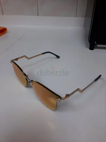 Womens sunglass, Fendi,