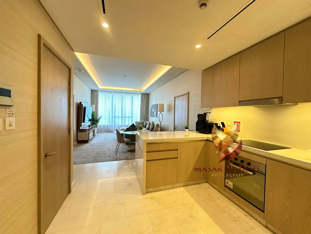 Palm Jumeirah 1BR | Fully Furnished | Sea View | 4CHQS