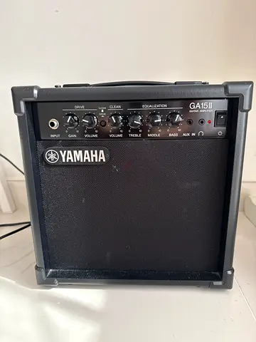 Yamaha guitar amplifier
