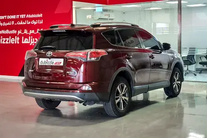 2017 Toyota RAV 4 — фото 6