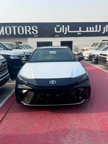 Toyota Camry GLE 2026 Hybrid - Brand New - GCC Specs