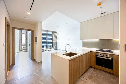 01 SERIES | HIGH FLOOR | BRAND NEW | CANAL VIEW