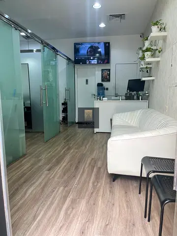 🌟 Running Salon Business Available for Rent – Oud Metha 🌟