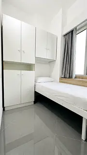 Partition room marina near Metro