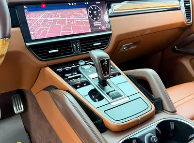 صورة مصغرة 14 لـ 2021 Porsche CAYENNE
