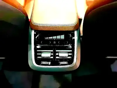 صورة 12 لـ 2021 Volvo XC90