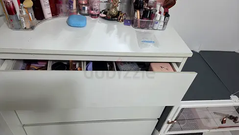 White 3-Drawer Dresser / Chest in Good Condition