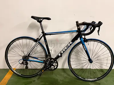 Trek Road Bike - Shimano Sora - carbon forks