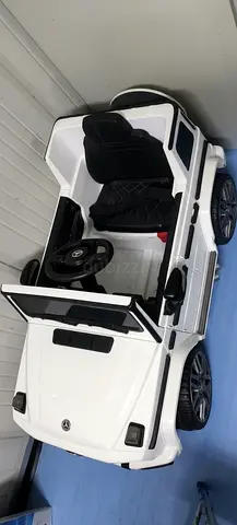 White Electric Ride-On Kids Car — Mercedes-Style, Single Seater