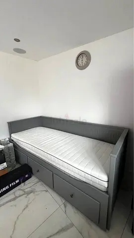 IKEA HEMNES Day Bed With Ikea 2 Mattress