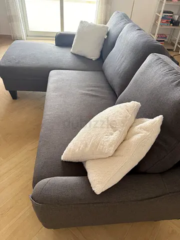 Grey fabric L-shaped sofa with chaise - good condition