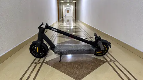 Ninebot G30 max electric scooter 65km range 30km H speed