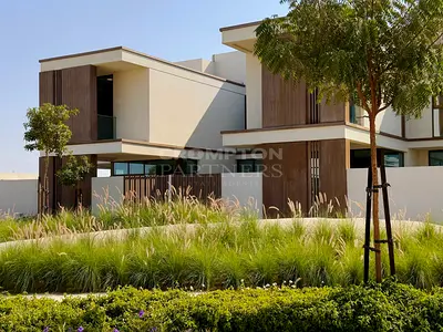 Landscaped | Bright and Modern | Perfect Location