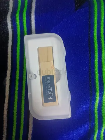 Wooden USB Flash Drive with Case - Bramitob (Used)