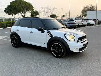 2016 MINI COOPER photo 2