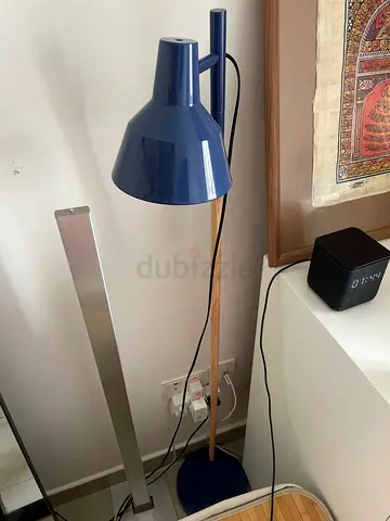 Blue floor lamp with wooden stand — good condition+white lamp (2lamps)