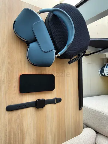 Iphone 17 pro 256 gb + Apple watch series 10 + Airpods max + high quality case