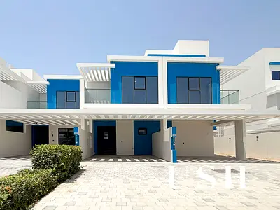Brand New | Single Row | Prime Location