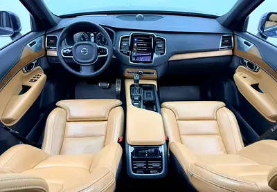 2020 Volvo XC90 — фото 13