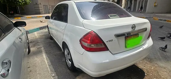 2006 Nissan TIIDA — фото 3