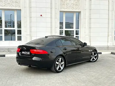صورة 6 لـ 2016 Jaguar XE