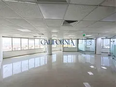 Unfurnished Golf View | Vacant | Glass Partitions