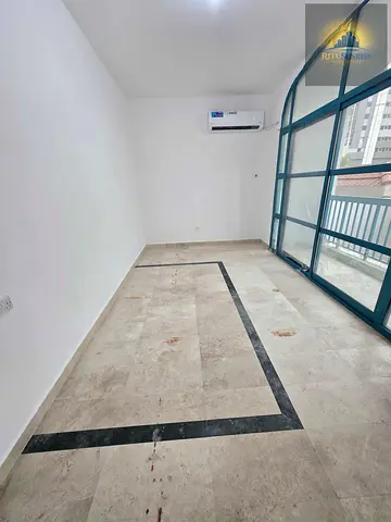 BEAUTIFUL STUDIO APARTMENT AVAILABLE AT ELECTRA STREET BACKSIDE PETROL STATION READY TO MOVE