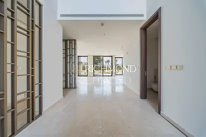 Vacant | Open Plan Living | Large Plot