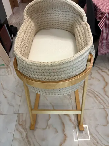 Handwoven Moses Basket Bassinet with Wooden Stand - Light Beige