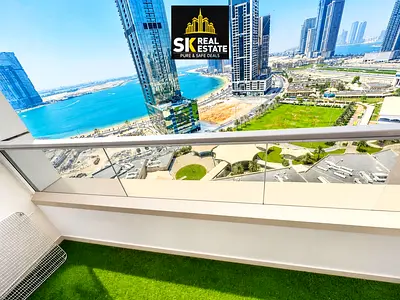 LUXURIOUS 2BHK AT PRIME LOCATION RENT ONLY 50k WITH FREE PARKING