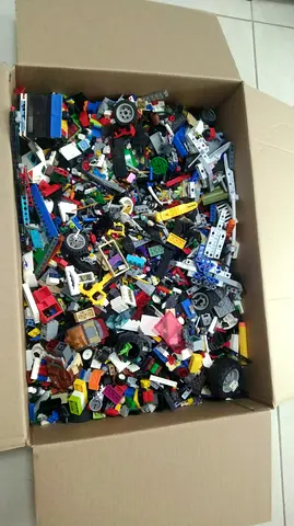 Lego figures and lego mixed pieces