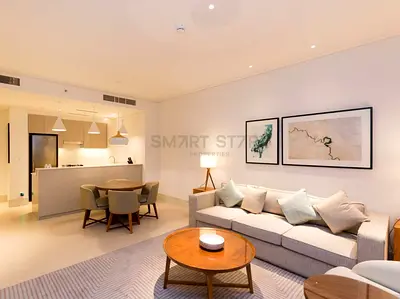 Fully Furnished / Middle Floor / Prime Location