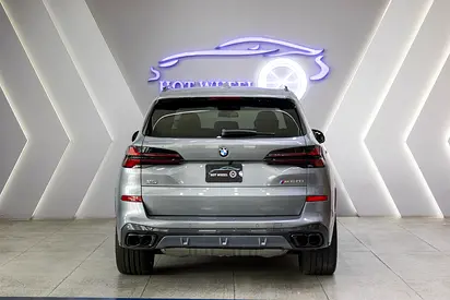صورة 3 لـ 2025 BMW X5